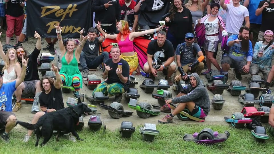 Crowd still from the Floatlife Fest 6 group-shot video.